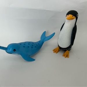 Plastic Toys Nor Whale And A Penguin ￼Ocean Animals